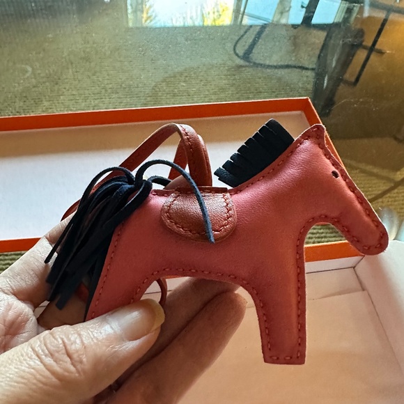 Hermès Rodeo PM Rose Azalee - Picture 5 of 15